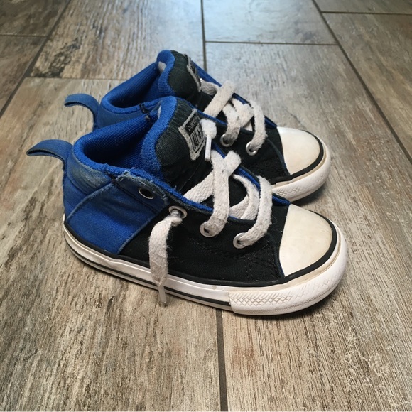 Converse All Star Chuck Taylor’s | Mid Lace Up Sneakers | Black/Blue | Toddler - Picture 5 of 7